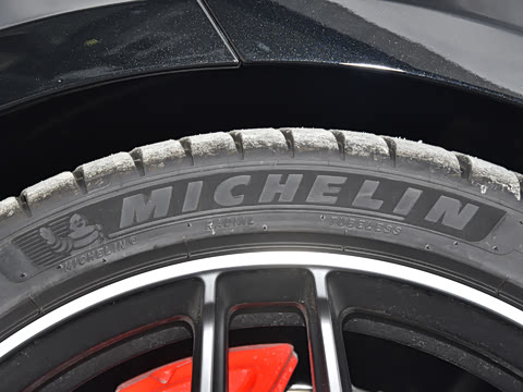 2025�� AMG CLA 45 S 4MATIC+