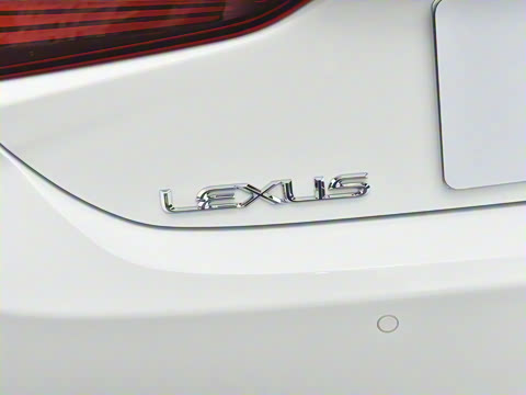 2022�� 300h F SPORT