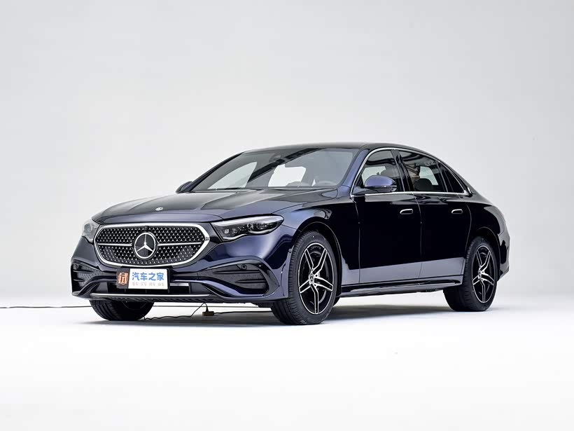 欢迎新老客户莅临鉴赏～ 下面咱们就好好唠一唠奔驰e级这款车