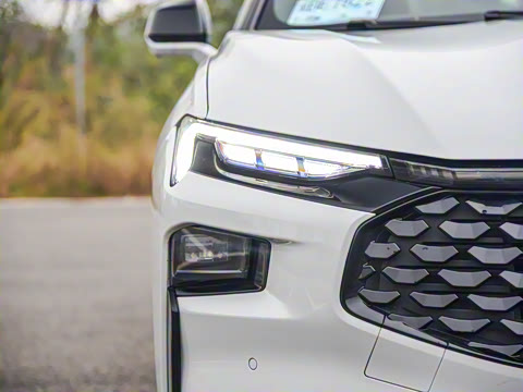 2023�� 1.5T E-�춯 ST-Line