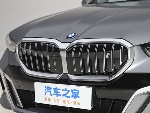 2025�� eDrive 40L M�˶���װ