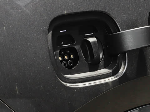 2025�� Ultra ���ܻ��°�