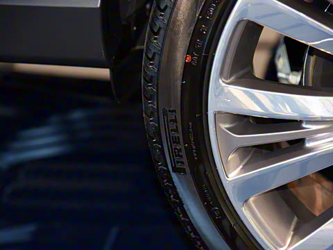 2022�� 5.0 SC V8 565PS SVA�۷��ذ�