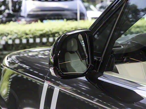 2025�� 3.0 L6 400PS �����ӳ���