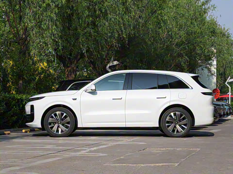 2025�� Pro ���ܻ��°�