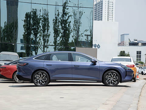 2025�� ���� 600km��׼��