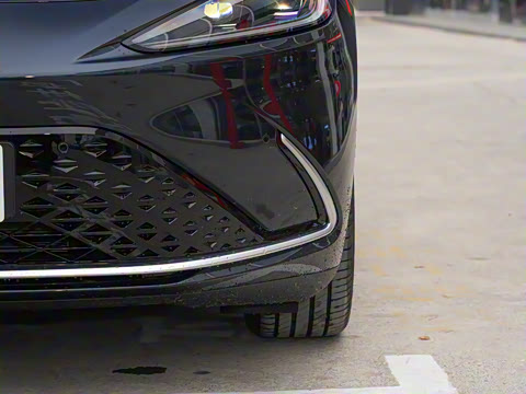 2022�� 525S 175kW