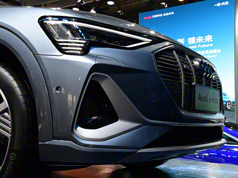 2021�� 50 quattro ������