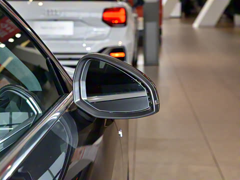 2022�� 40 TFSI ʱ�ж�����