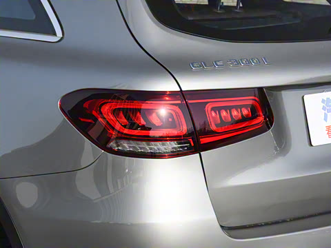 2022�� �Ŀ� GLC 300 L 4MATIC ������