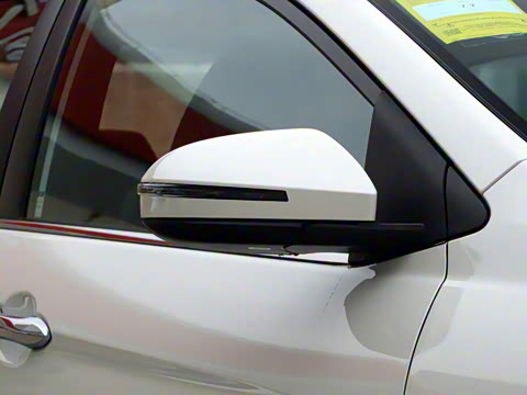 2021�� PLUS 1.6L XV CVT�����