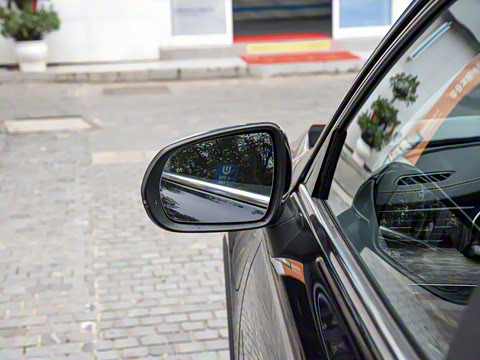 2022�� 1.5L PHEV 205KM ���а�Plus