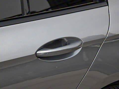 2020�� �Ŀ� E 260 �˶���