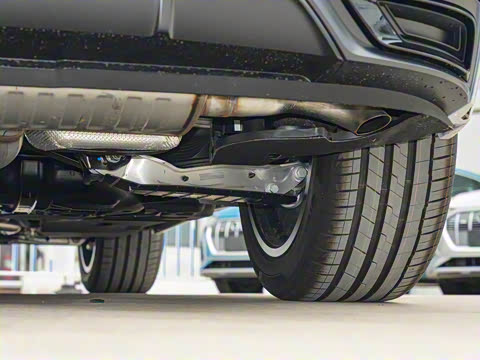 2022�� 55 TFSI ����������