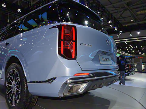 2022�� ˫��ϵ�� 2.0TM �����콢�棨������