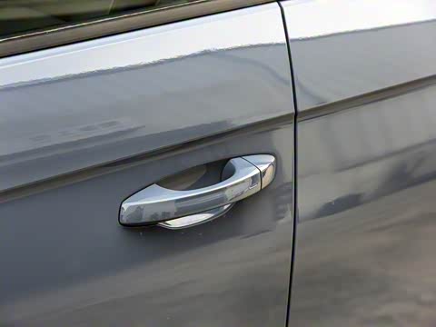 2020�� 380TSI �������������