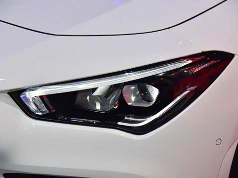 2020�� CLA 260 4MATIC ���ܳ�