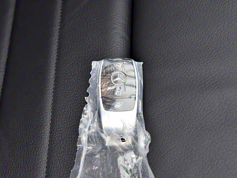 2021�� �Ŀ� E 260 ������ܳ�