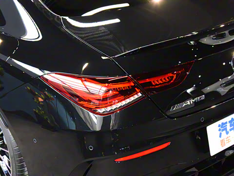 2022�� AMG CLA 35 4MATIC