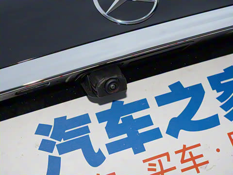 2022�� �Ŀ��� E 350 e L ���ʽ��϶����˶��γ�