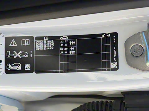 2022�� �Ŀ� xDrive25i M�˶���װ