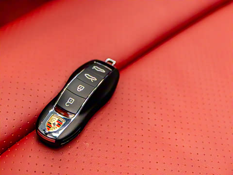 2022�� Spyder 2.0T