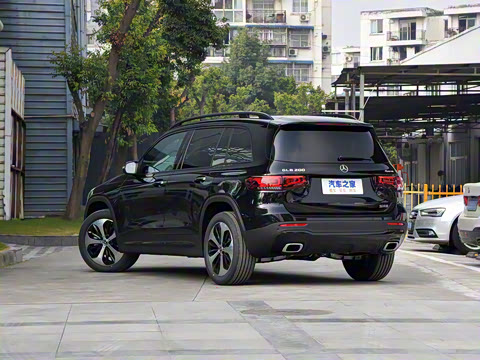 2022�� �Ŀ� GLB 200 4MATIC