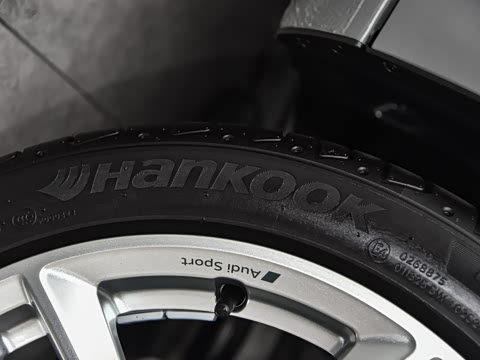 2022�� Avant 40 TFSI ����������