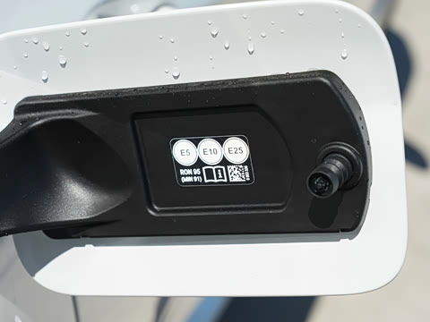 2022�� �Ŀ� xDrive25i M�˶���װ