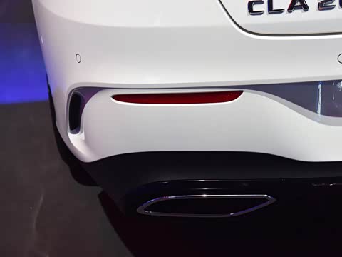 2020�� CLA 260 4MATIC ���ܳ�