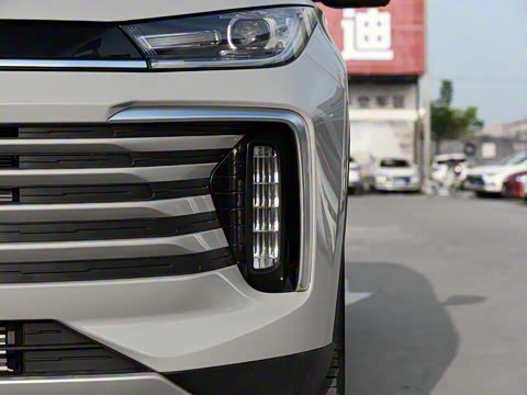 2021�� 400T �������