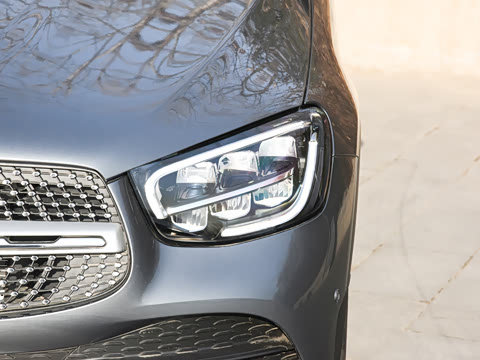 2022�� �Ŀ� GLC 300 L 4MATIC ������