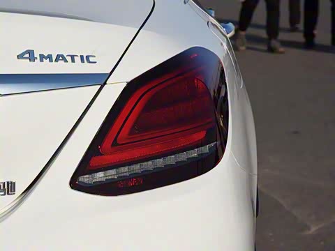 2020�� C 260 L �˶��� 4MATIC