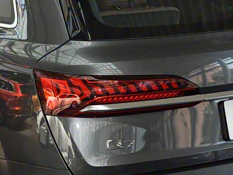 2020�� 45 TFSI quattro S line�˶�������