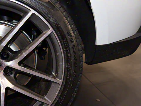 2022�� Macan 2.0T