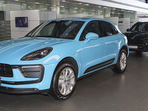 2022�� Macan 2.0T
