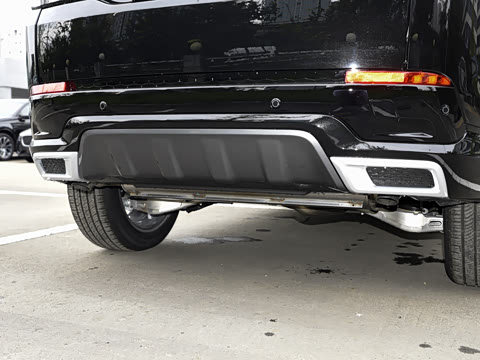 2022�� �Ŀ� 249PS R-Dynamic SE ���ܿƼ��� 5��