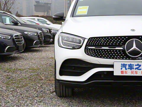 2022�� �Ŀ� GLC 260 4MATIC ����SUV