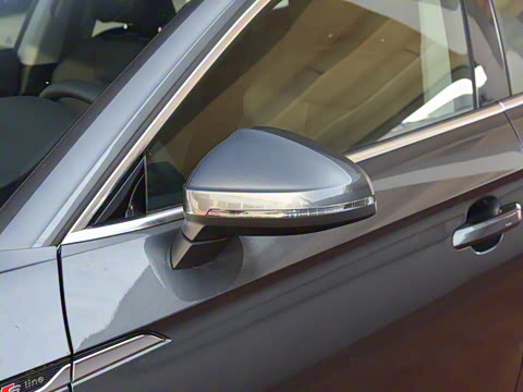 2023�� Sportback 40 TFSI quattro ����������