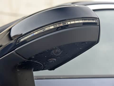 2020�� 380TSI �������������