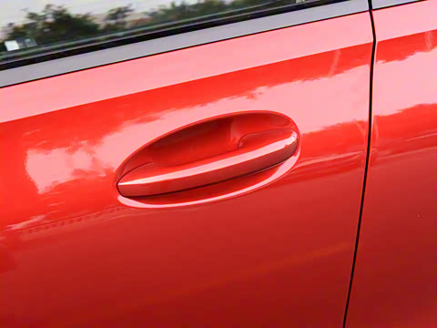 2022�� C 260 L �ҹ�˶���