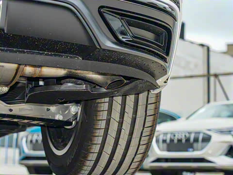 2022�� 55 TFSI ����������