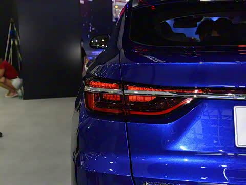 2019�� 2.0T �Զ��ǰ� ��V