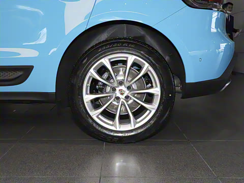 2022�� Macan 2.0T