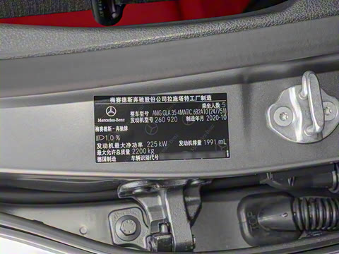 2021�� AMG GLA 35 4MATIC