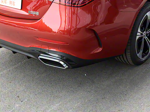 2022�� C 260 L �ҹ�˶���