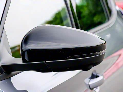 2020�� 1.5T �Զ�Trophy�Ǽ��콢��