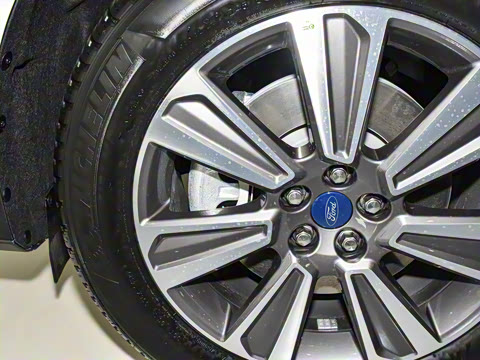 2021�� PLUS EcoBoost 245 ���������� 5��