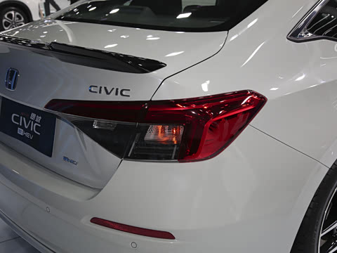 2023�� 2.0L e:HEV ���ٰ�