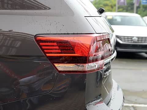 2020�� 330TSI ���������� ��VI